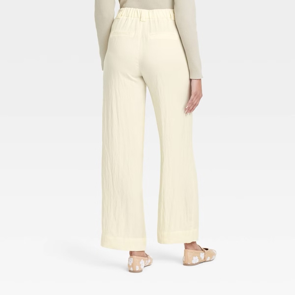 Women’s Cream High-Waisted Wide Leg Trousers - Picture 2 of 8